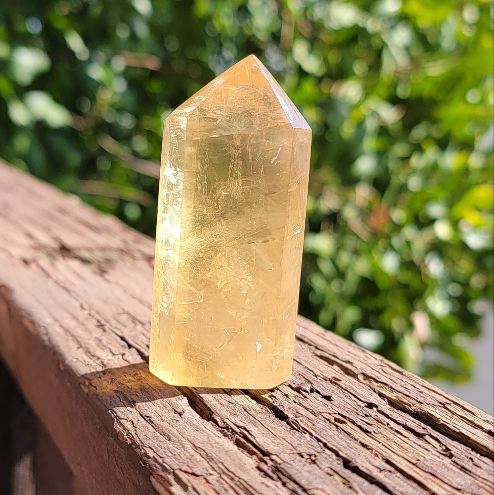 NEW 2.88" HONEY CALCITE TOWER